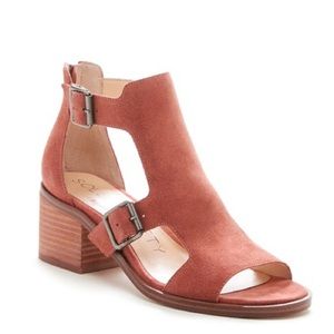 Women’s sz 9.5 SOLE / SOCIETY Tonni color Spanish Tile- gently used